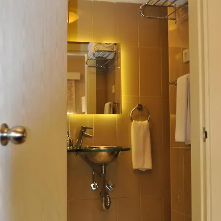 Away Hotel Istambul