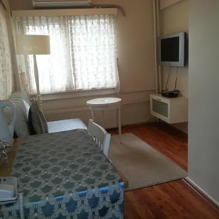 Hotel Away *